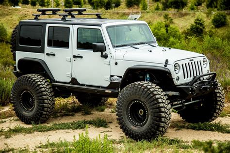 big tires on jeep wrangler